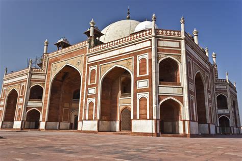  La Tombeau de Humayun: Une Ode à l'Architecture Moghol en Inde!