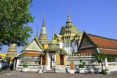  Le Wat Pho de Bangkok : Temple bouddhiste majestueux et berceau du massage thaïlandais !